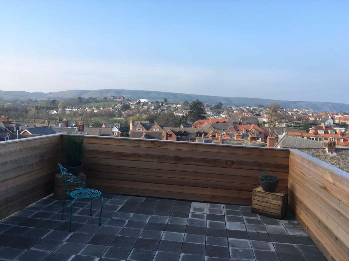 Апартаменты Wight View, Flat 2 Rosslyn House Суонидж Экстерьер фото