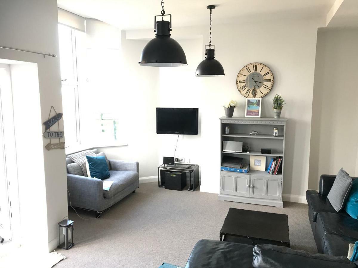 Апартаменты Wight View, Flat 2 Rosslyn House Суонидж Экстерьер фото